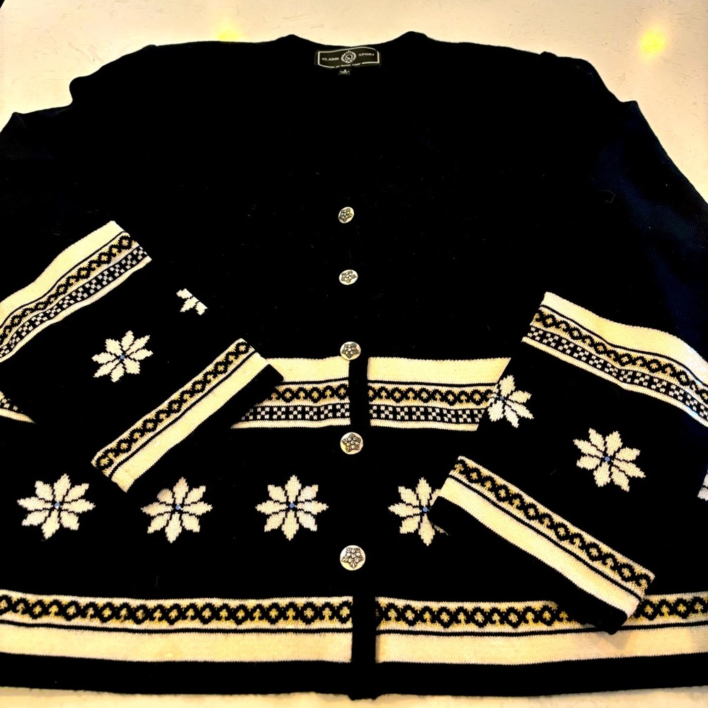 St John Sport Holiday cardigan sweater